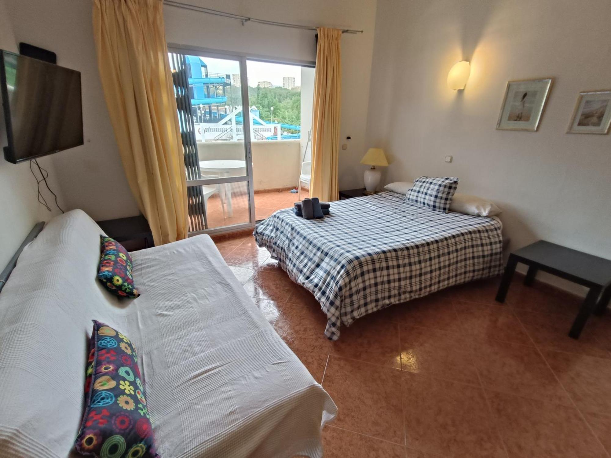 בנאלמדנה "Vive Benal Beach" Estudios Con Vistas Al Parque Acuatico מראה חיצוני תמונה
