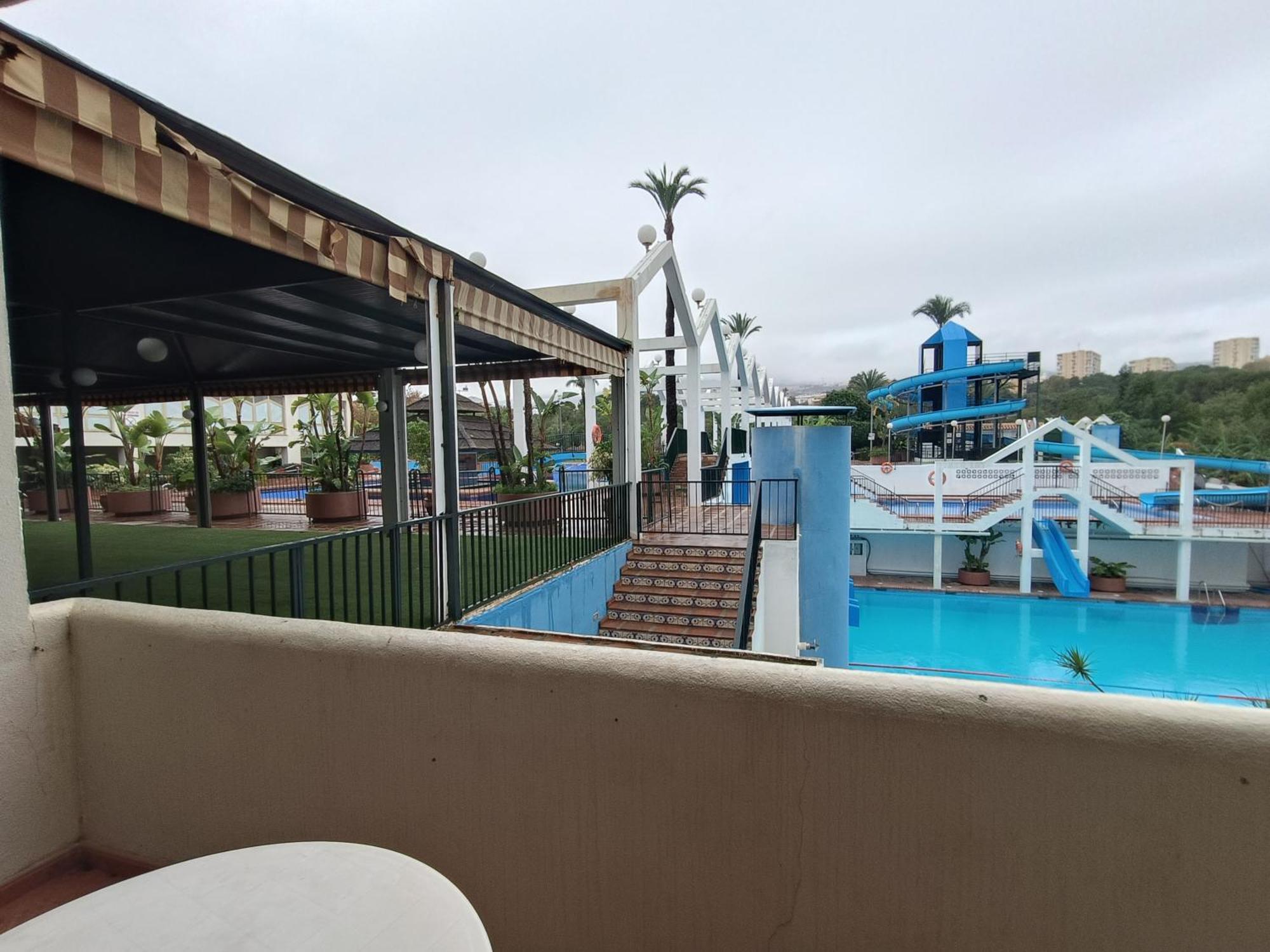 בנאלמדנה "Vive Benal Beach" Estudios Con Vistas Al Parque Acuatico מראה חיצוני תמונה