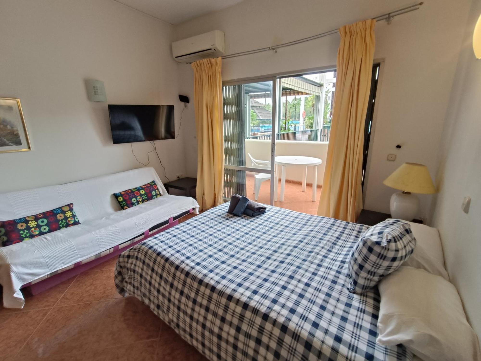 בנאלמדנה "Vive Benal Beach" Estudios Con Vistas Al Parque Acuatico מראה חיצוני תמונה