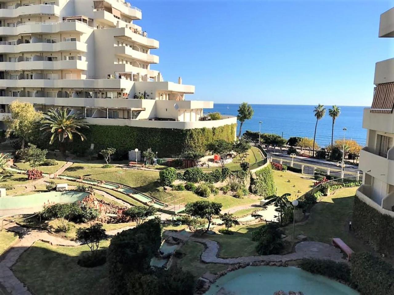 בנאלמדנה "Vive Benal Beach" Estudios Con Vistas Al Parque Acuatico מראה חיצוני תמונה
